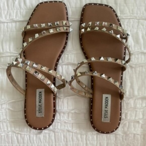 Steve Madden Women's Skyler Studded Strappy Slide Sandals - Picture 16 of 16